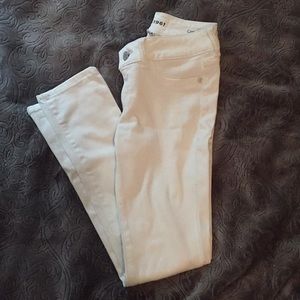 DL 1961  WHITE SKINNY JEANS